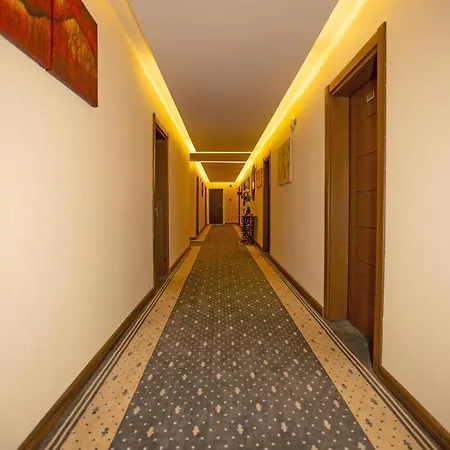 Hotel Jolnar Garden